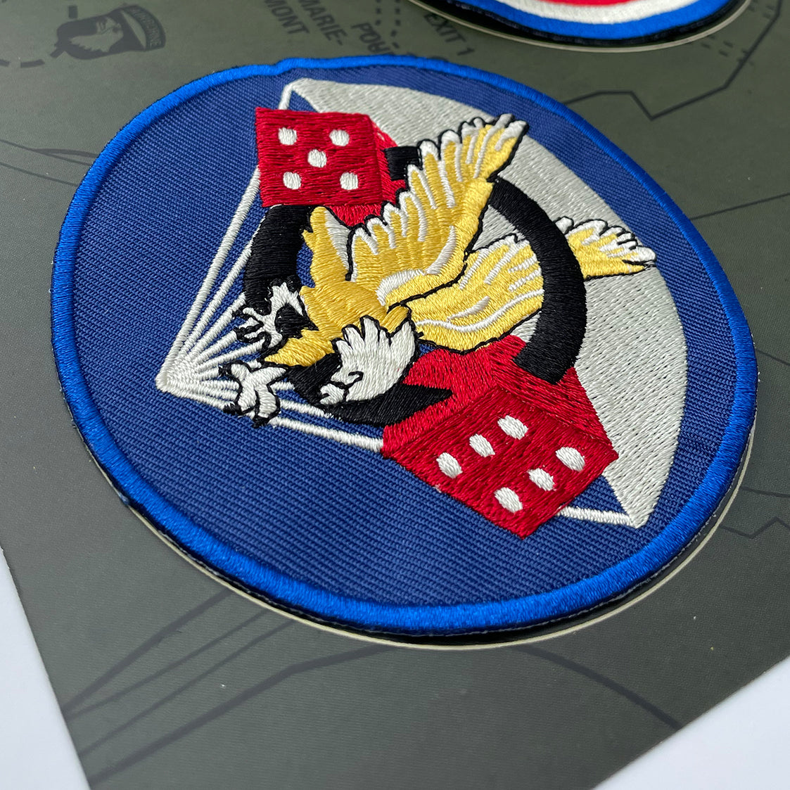 101st Airborne premium insignes booklet
